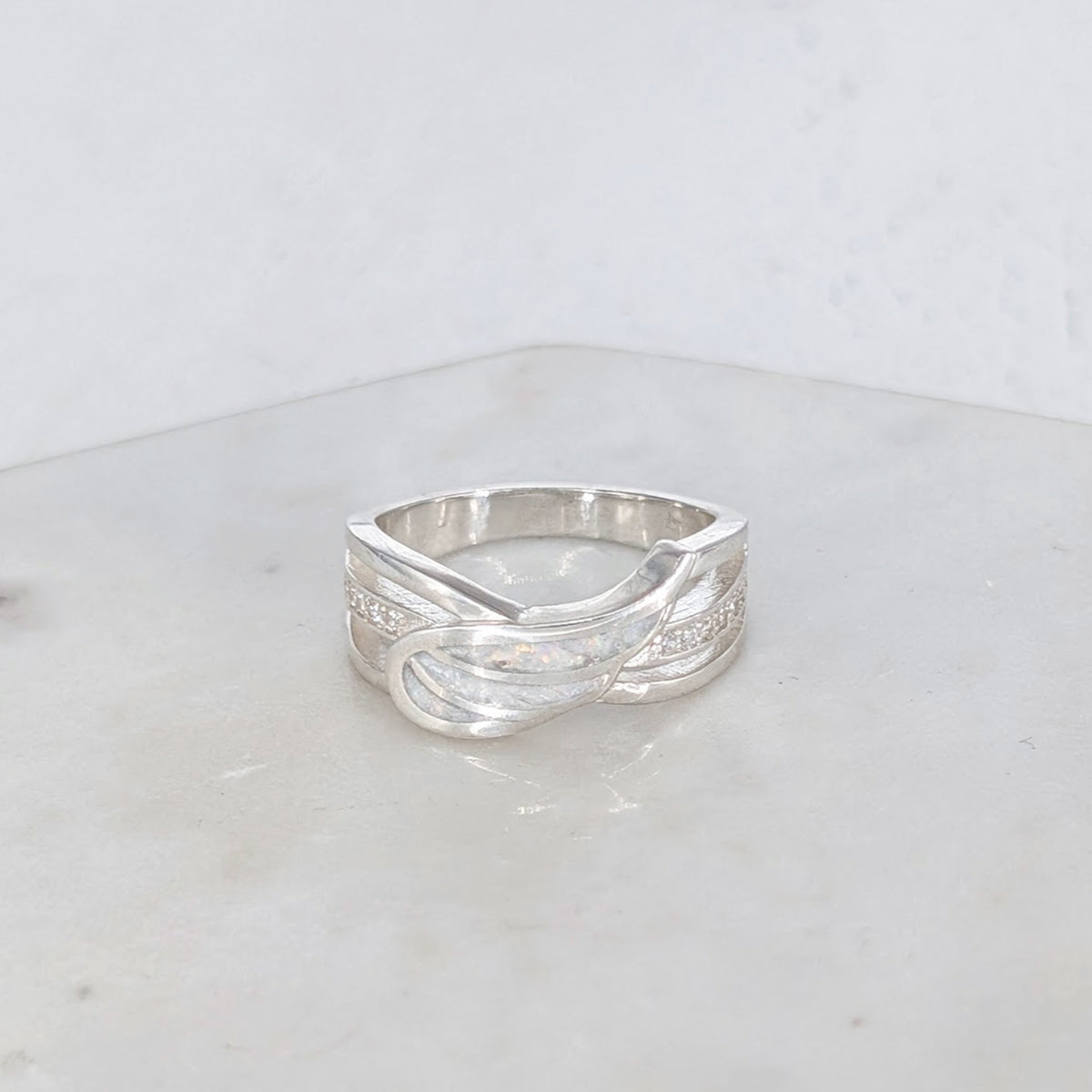 MEMORIAL ASHES 'ANGEL' RING