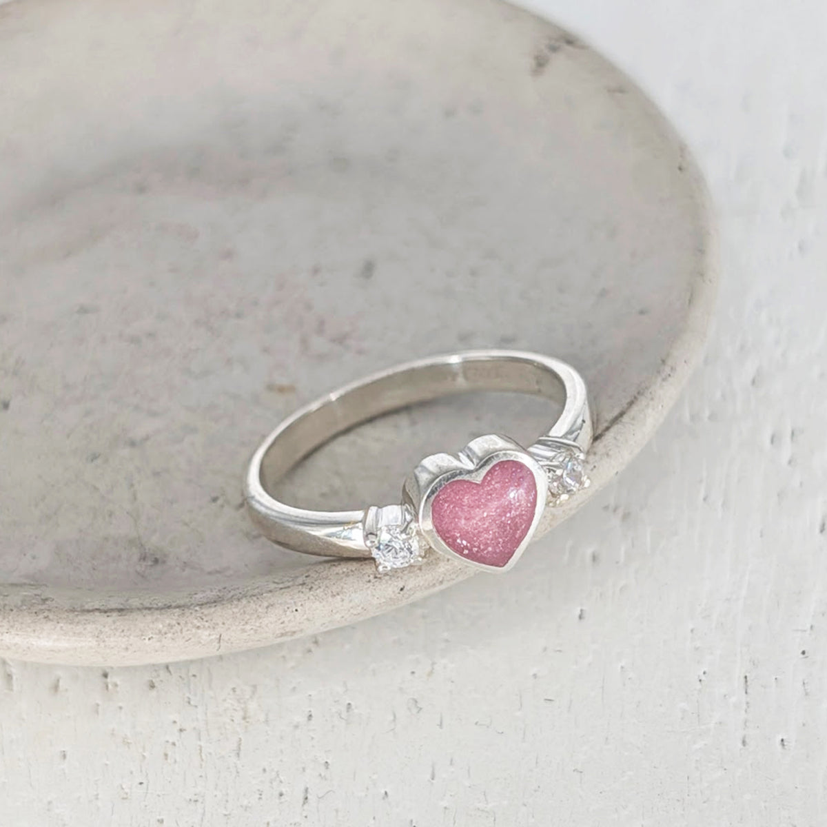 Heart memorial ashes ring in sterling silver for a loved one’s cremation ashes