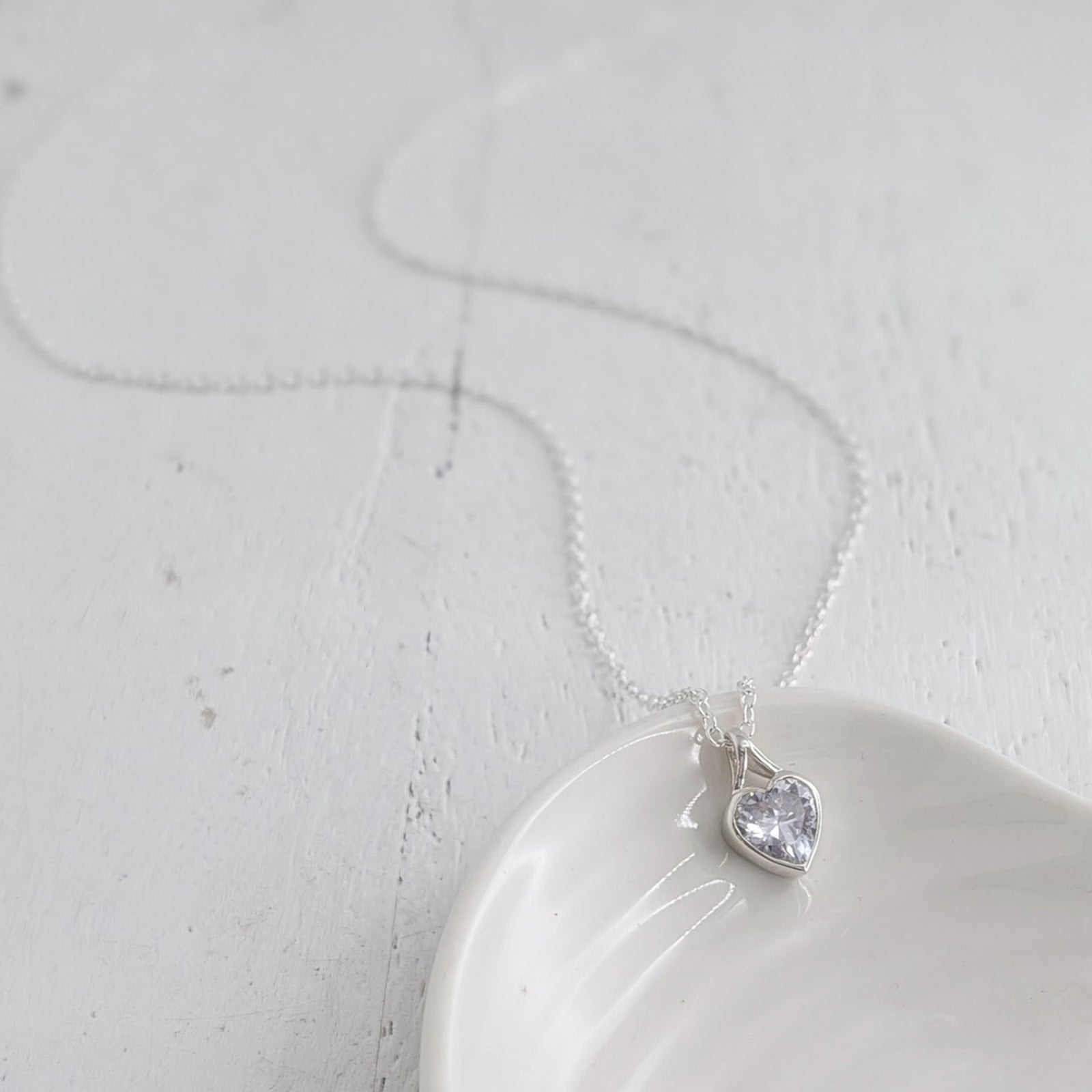 MEMORIAL ASHES 'CARA' PENDANT