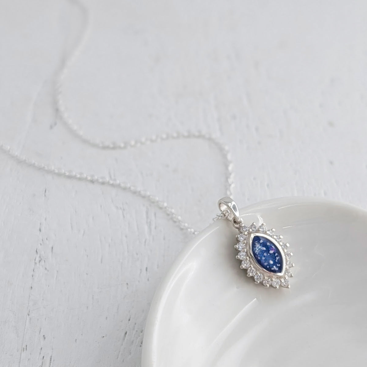 MEMORIAL ASHES 'CELESTE' PENDANT