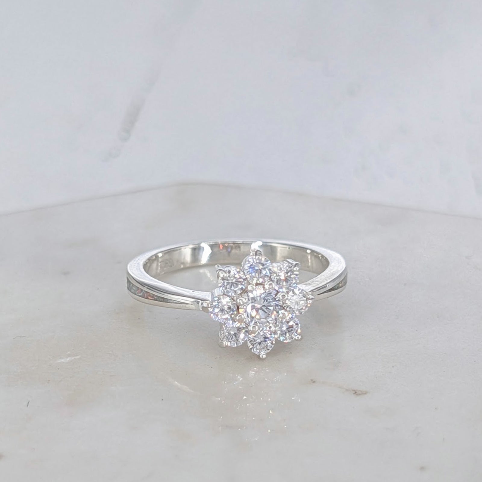 MEMORIAL ASHES 'CONSTELLATION' RING