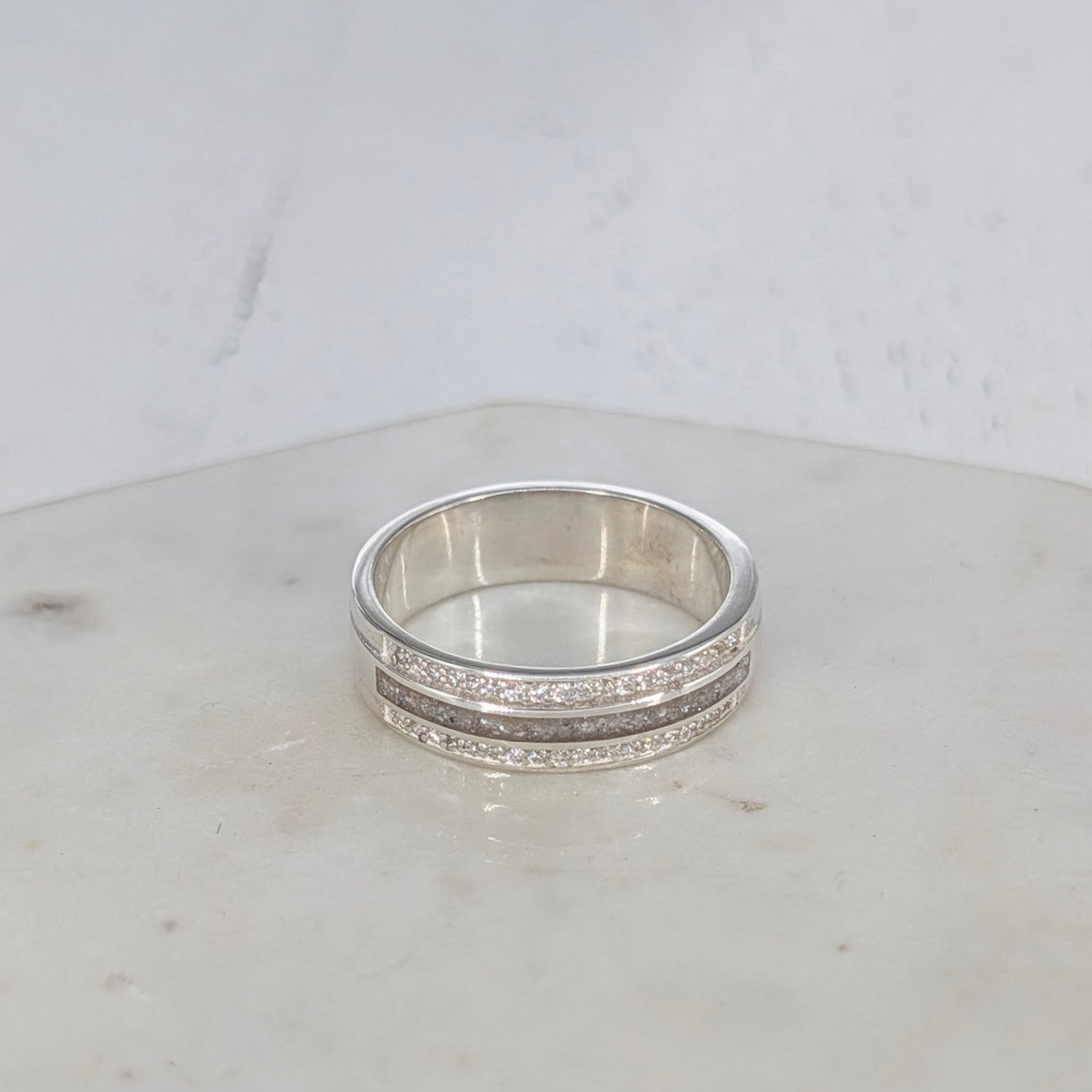 MEMORIAL ASHES 'ETERNITY' RING