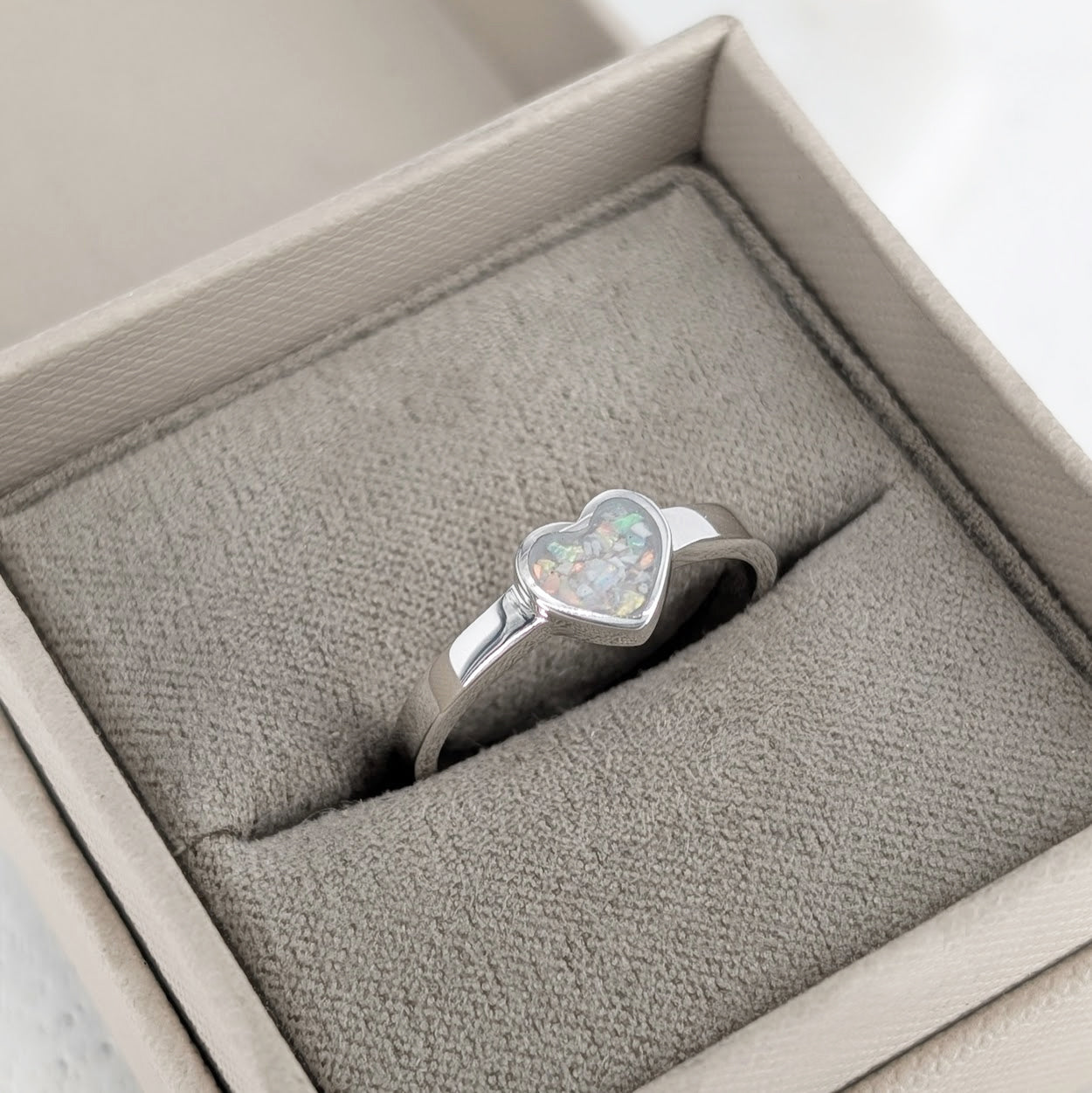 Bereavement Ring with cremation ashes
