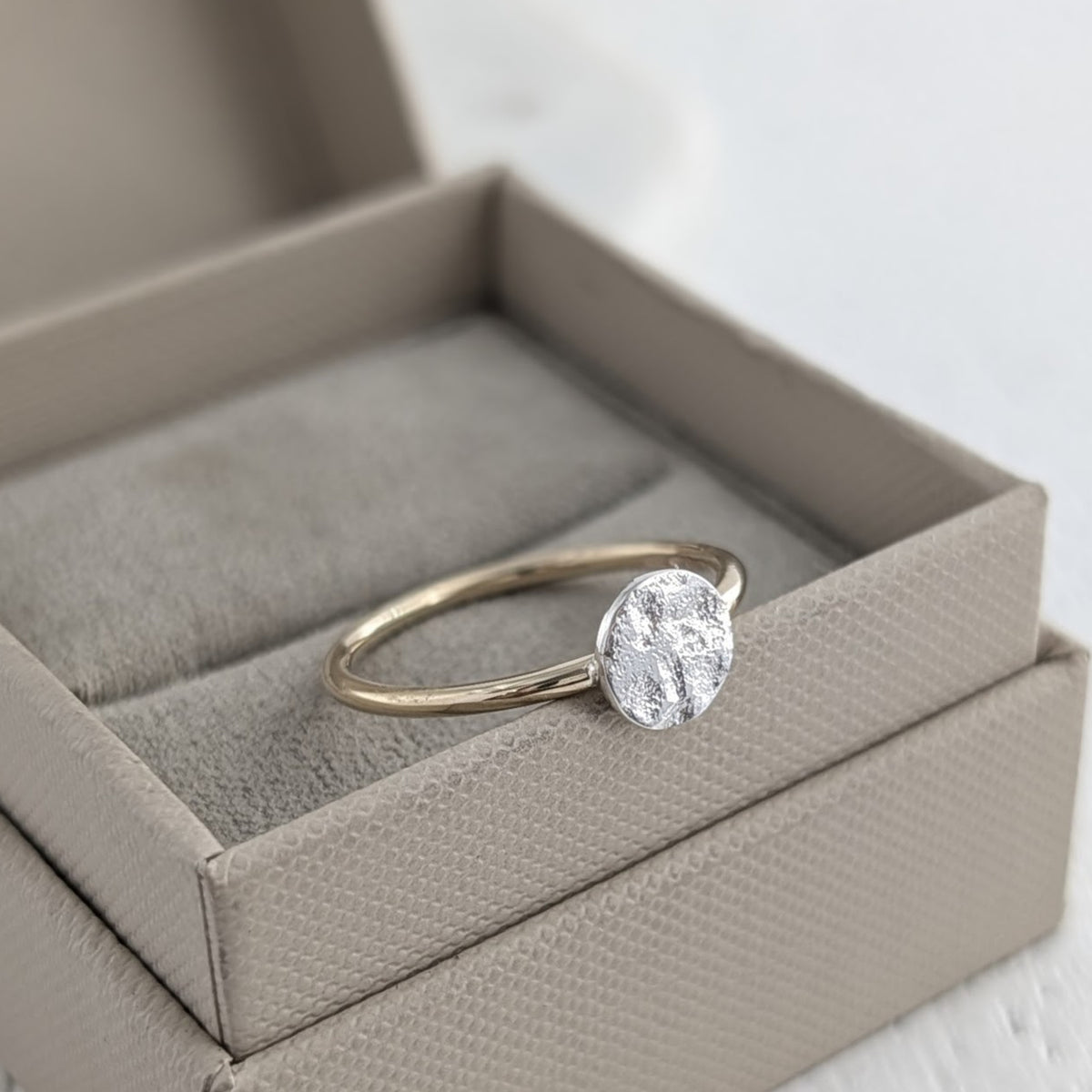Memorial Ashes Jewellery | Memorial Ashes Gold Ring