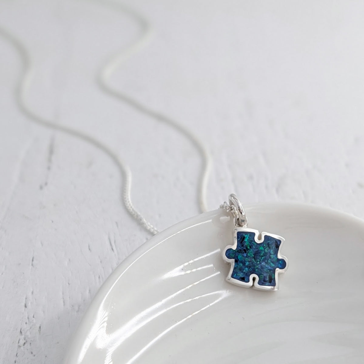 Cremation ashes necklace - jigsaw