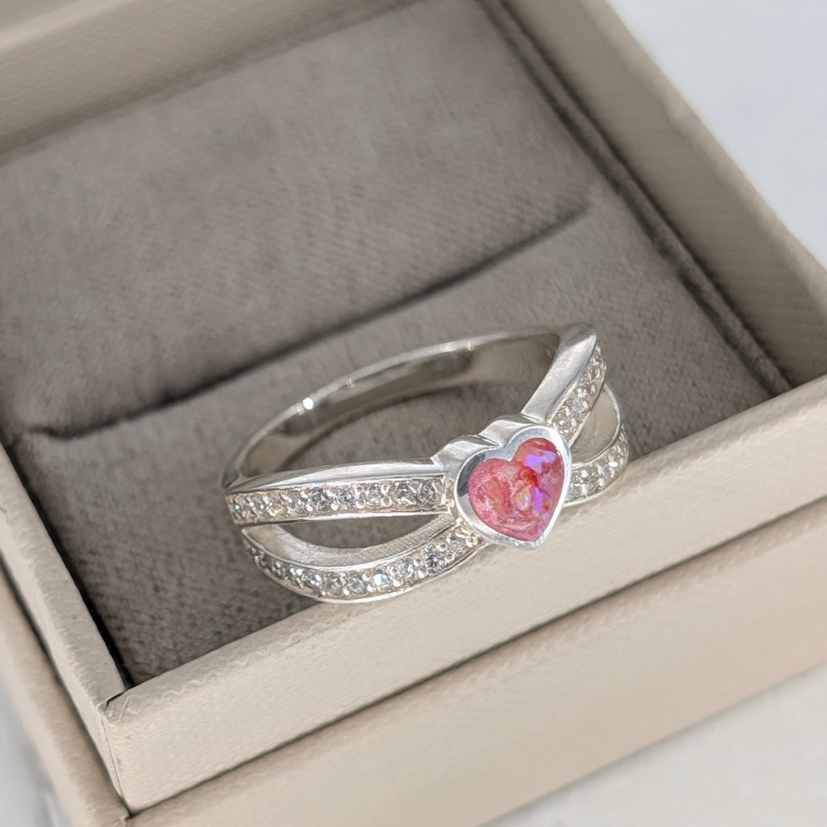 MEMORIAL ASHES 'KINDRED' RING