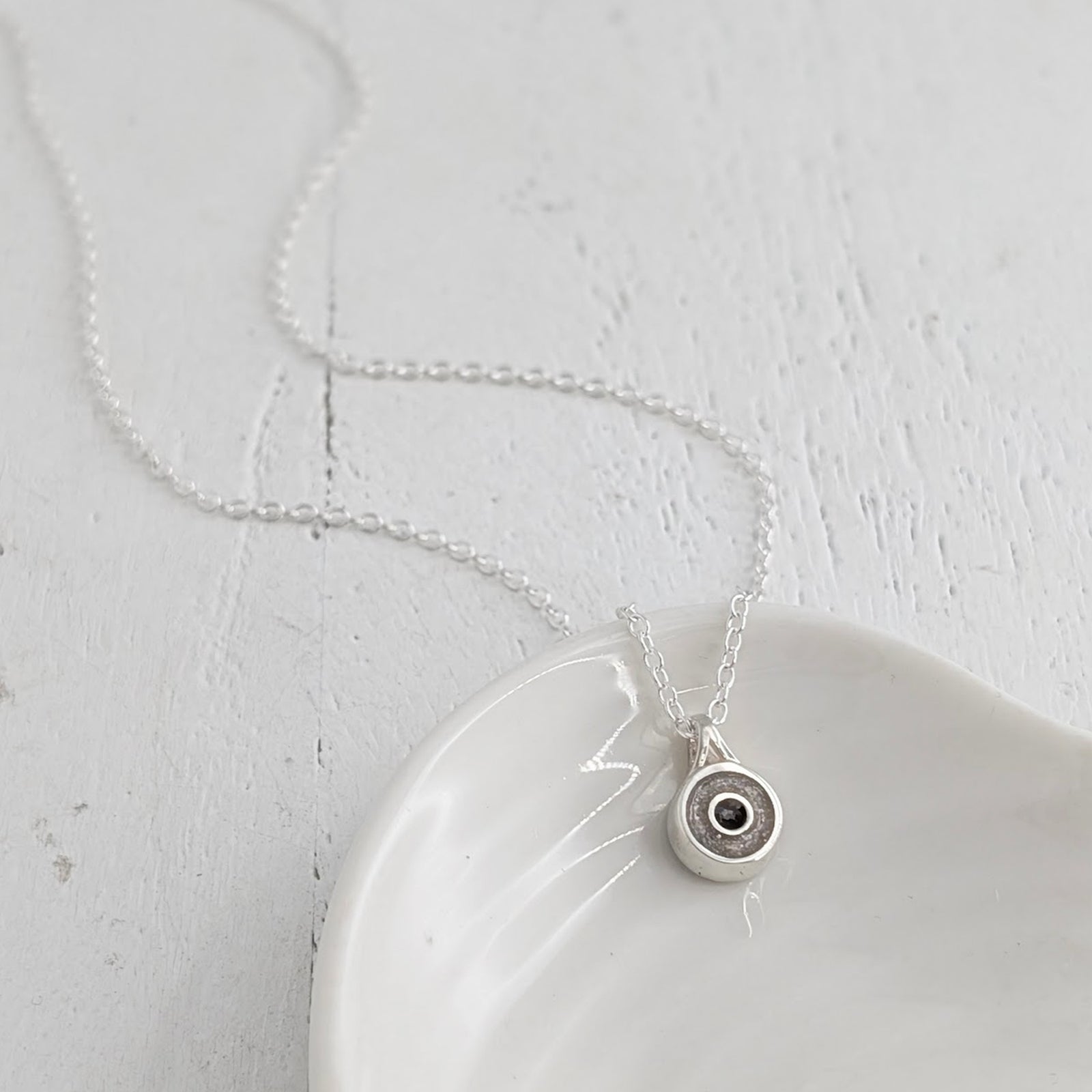 MEMORIAL ASHES 'LUMI' PENDANT