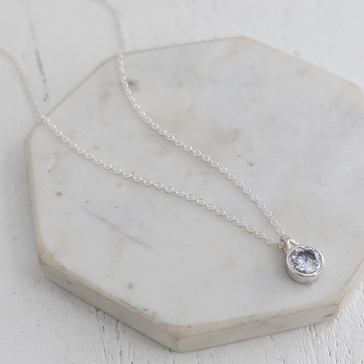 MEMORIAL ASHES 'LUMI' PENDANT
