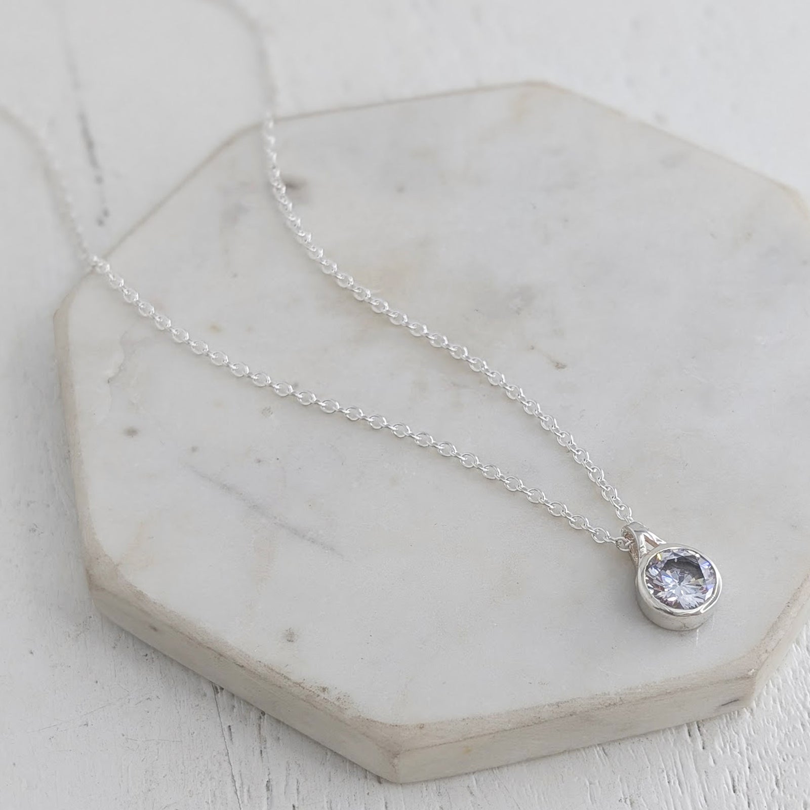 MEMORIAL ASHES 'LUMI' PENDANT
