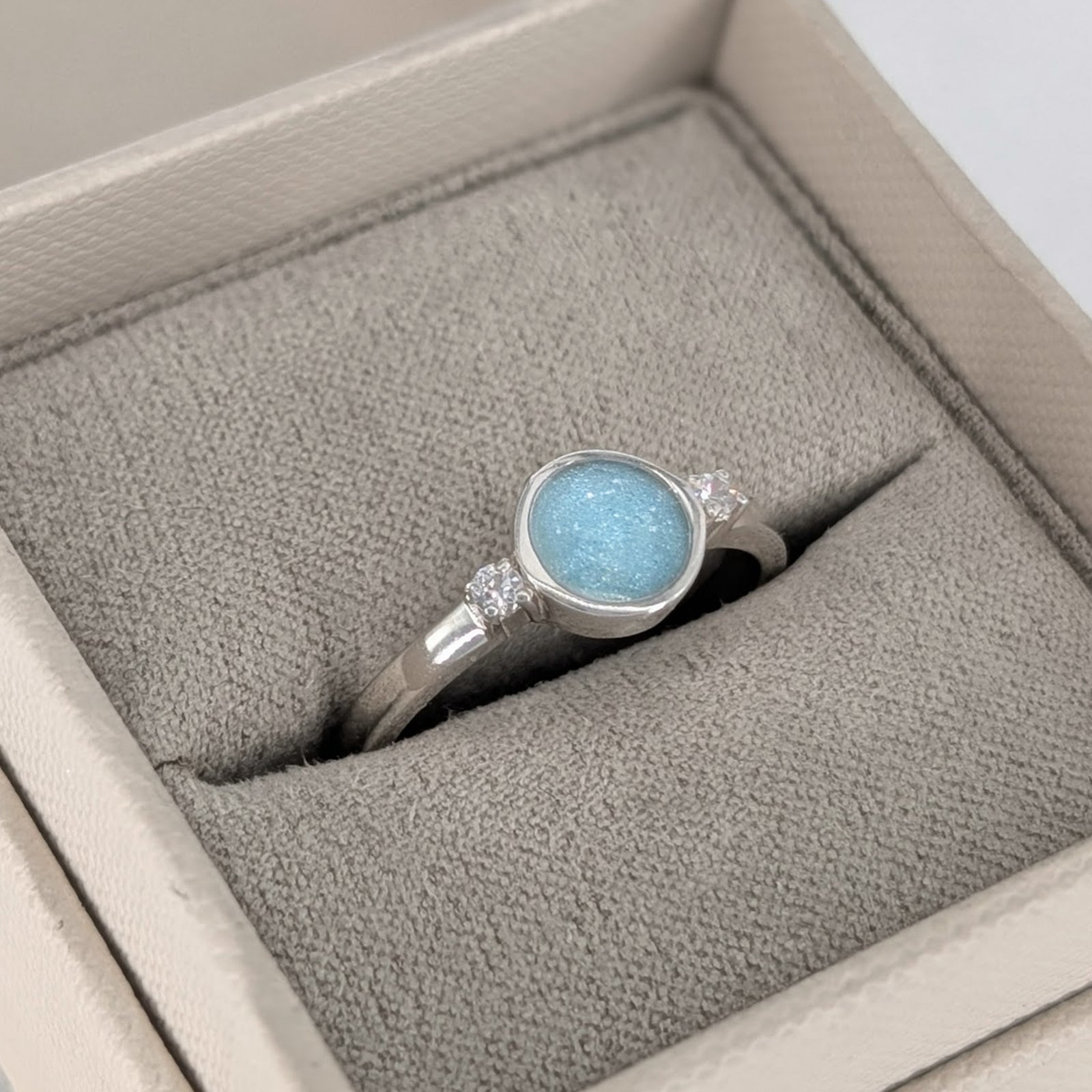 MEMORIAL ASHES 'LUNAR' RING