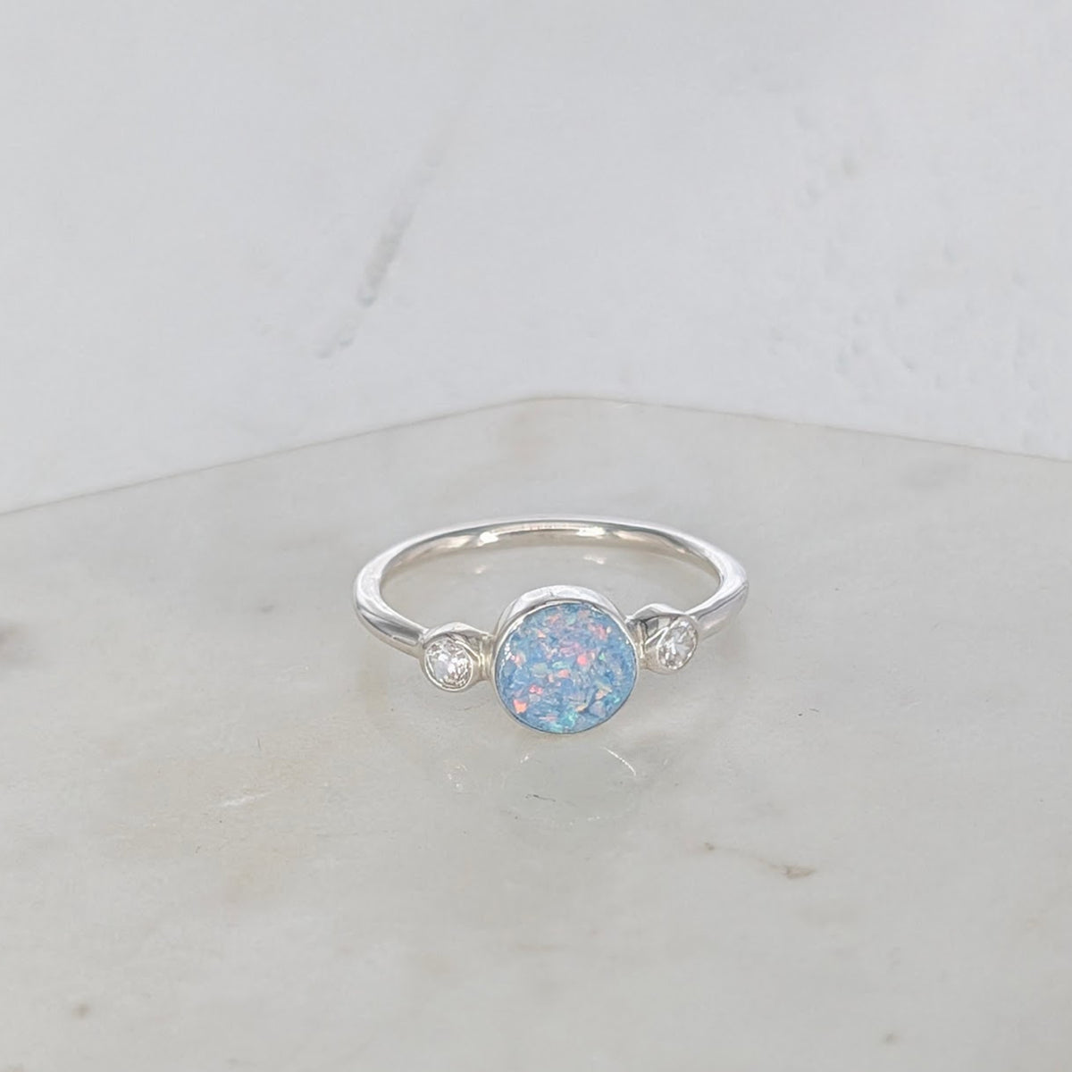 MEMORIAL ASHES 'ORBIT' RING