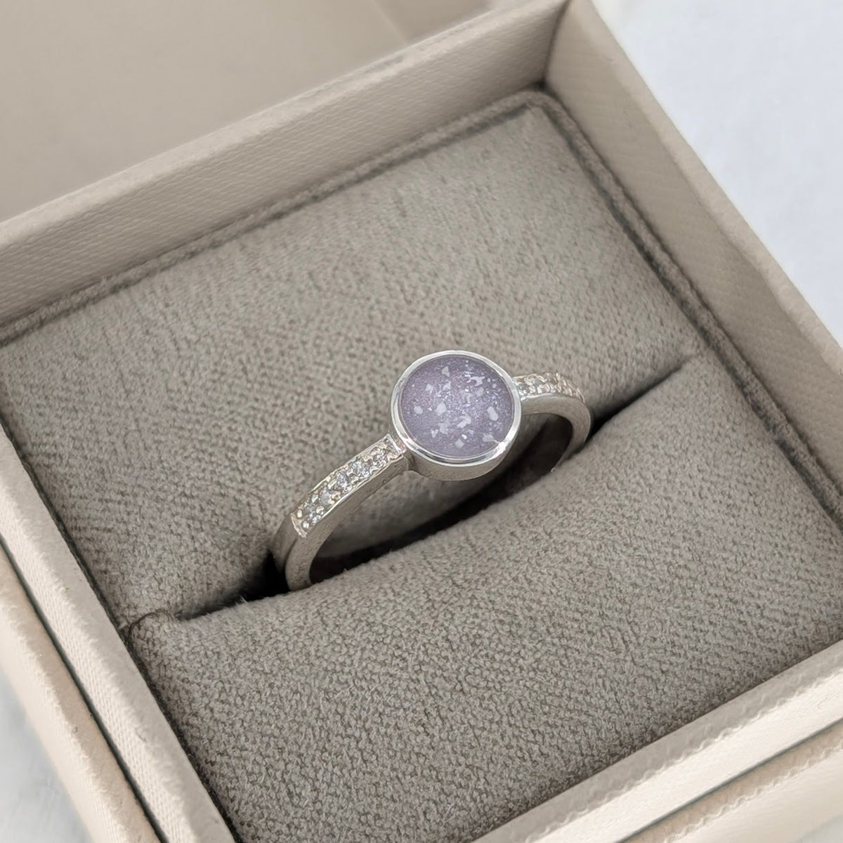 MEMORIAL ASHES 'STARLIGHT' RING