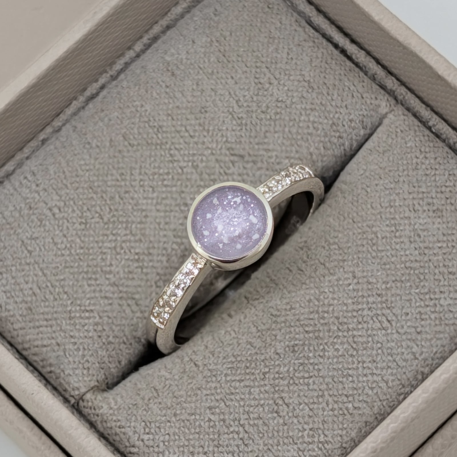 MEMORIAL ASHES 'STARLIGHT' RING