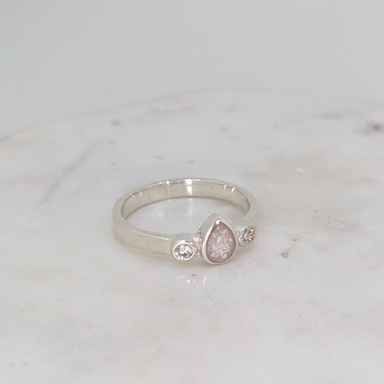 MEMORIAL ASHES 'TEARDROP' RING