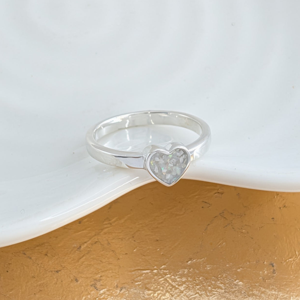 MEMORIAL ASHES HEART RING