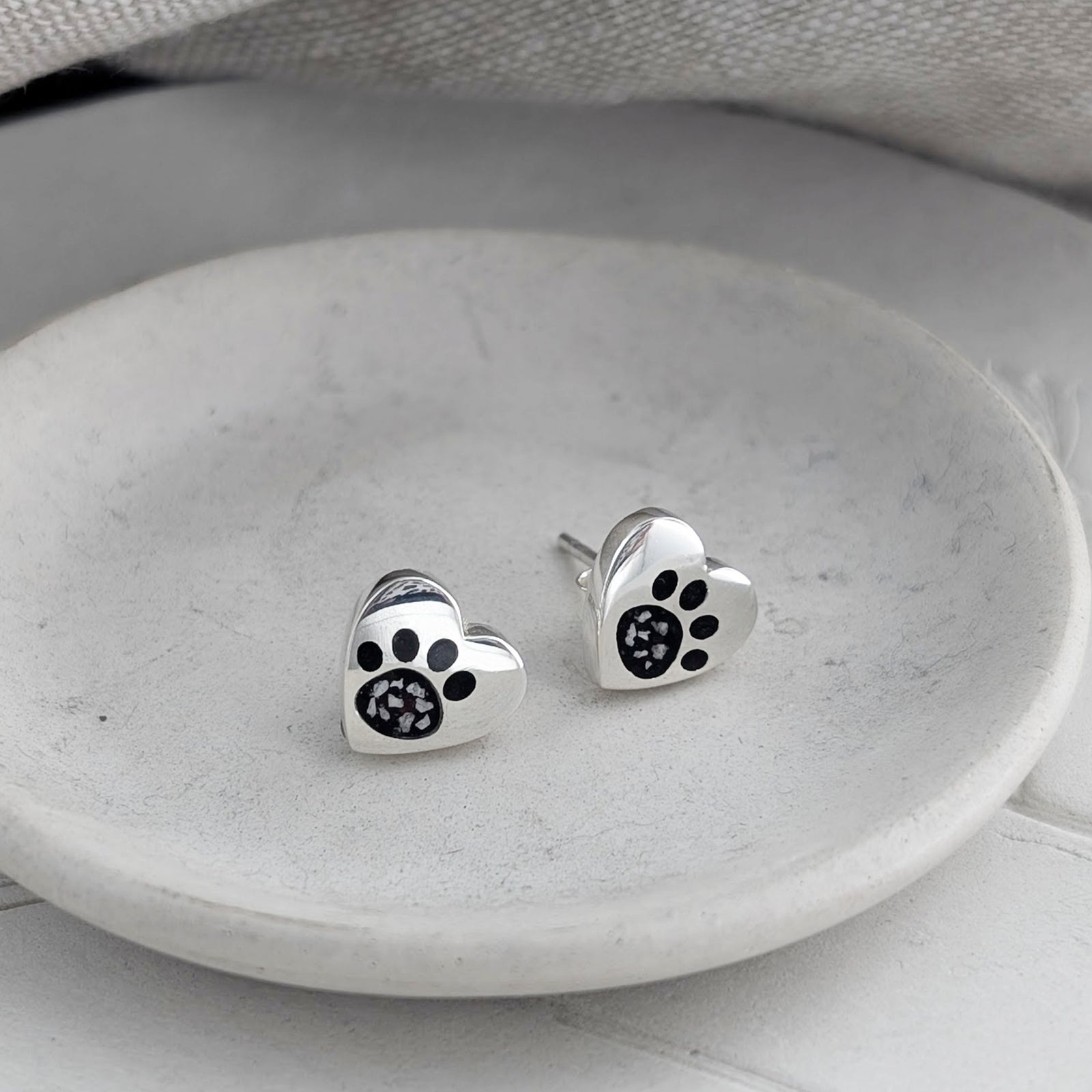 Memorial Ashes Paw Print Heart Stud Earrings