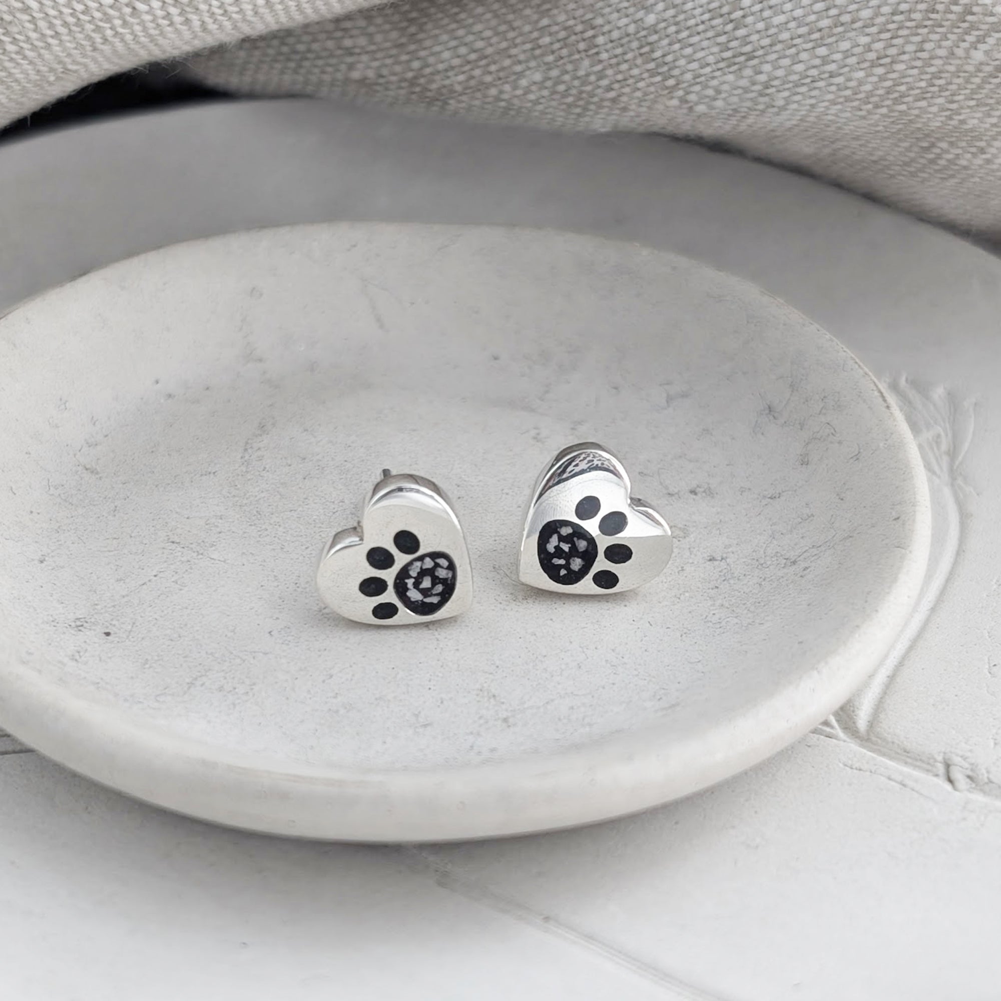 Memorial Ashes Paw Print Heart Stud Earrings