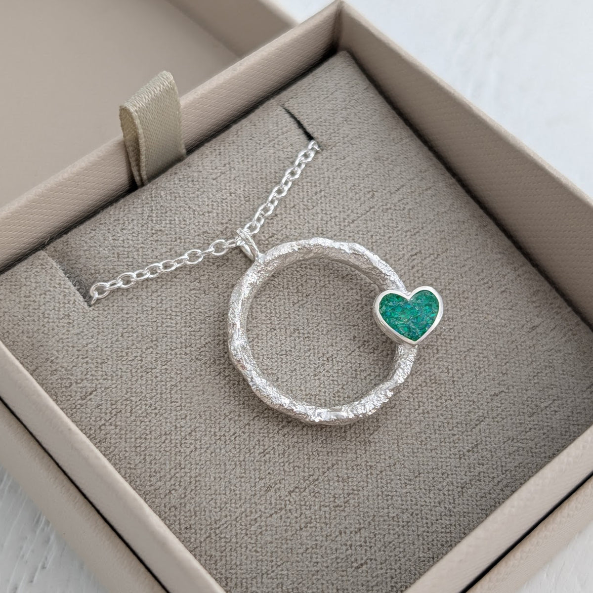 ashes into jewellery