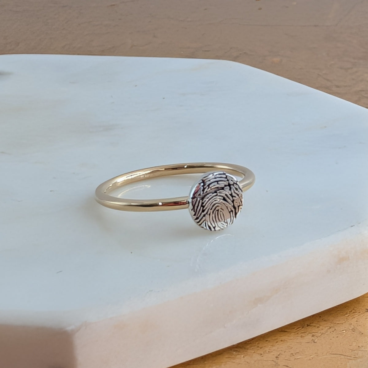 FINGERPRINT DOT RING