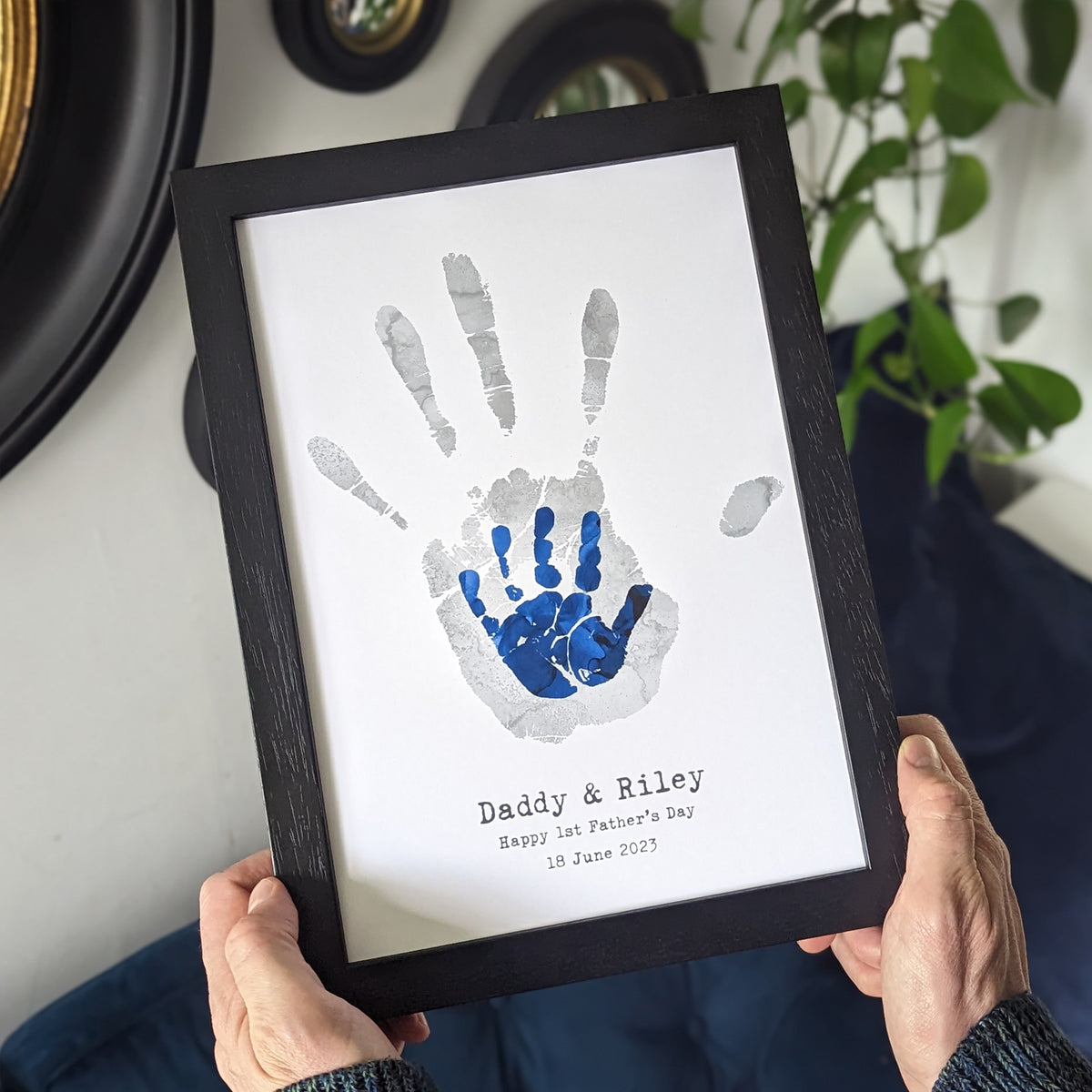 PERSONALISED DADDY &amp; CHILD&#39;S HANDPRINT PRINT