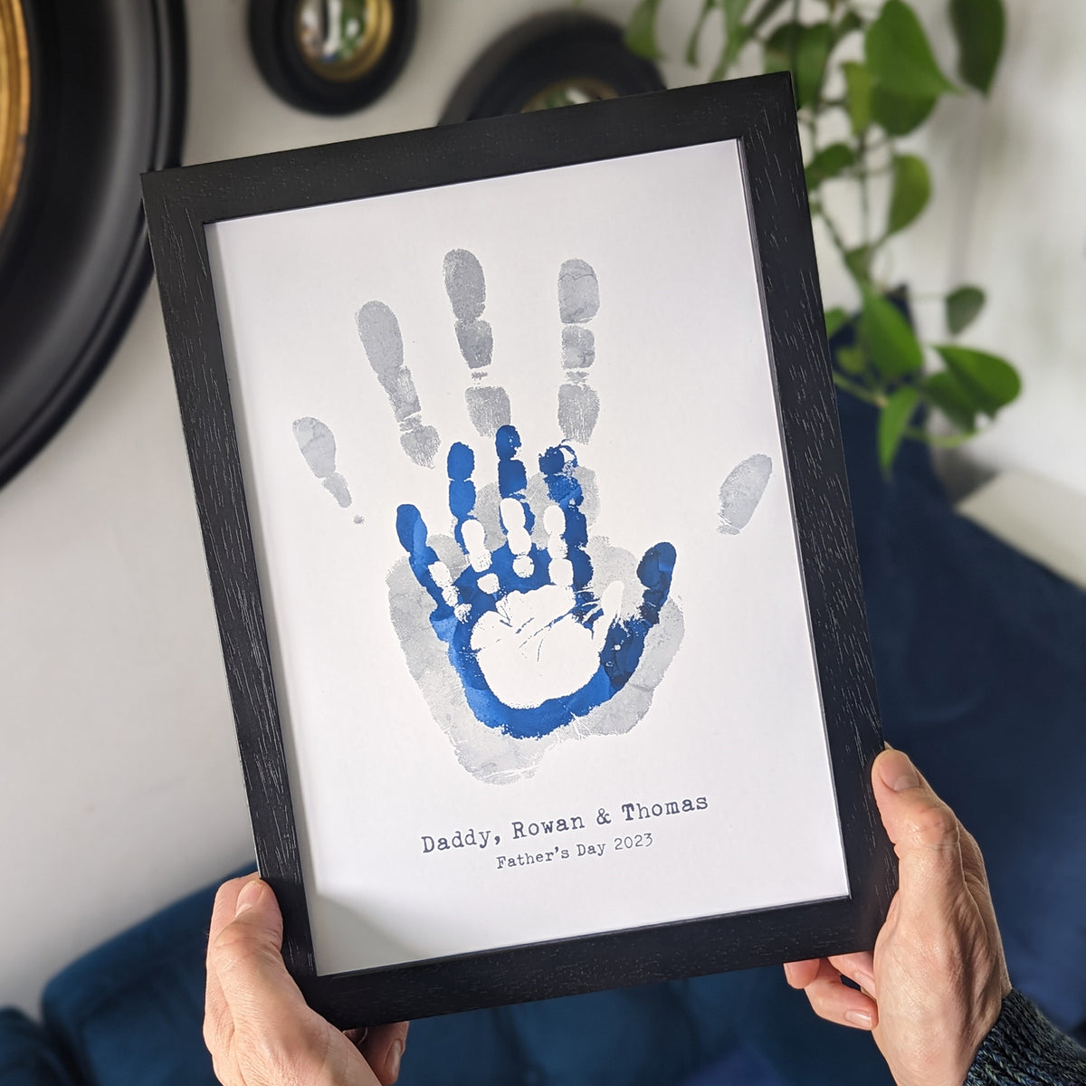 PERSONALISED DADDY &amp; CHILDRENS HANDPRINT PRINT