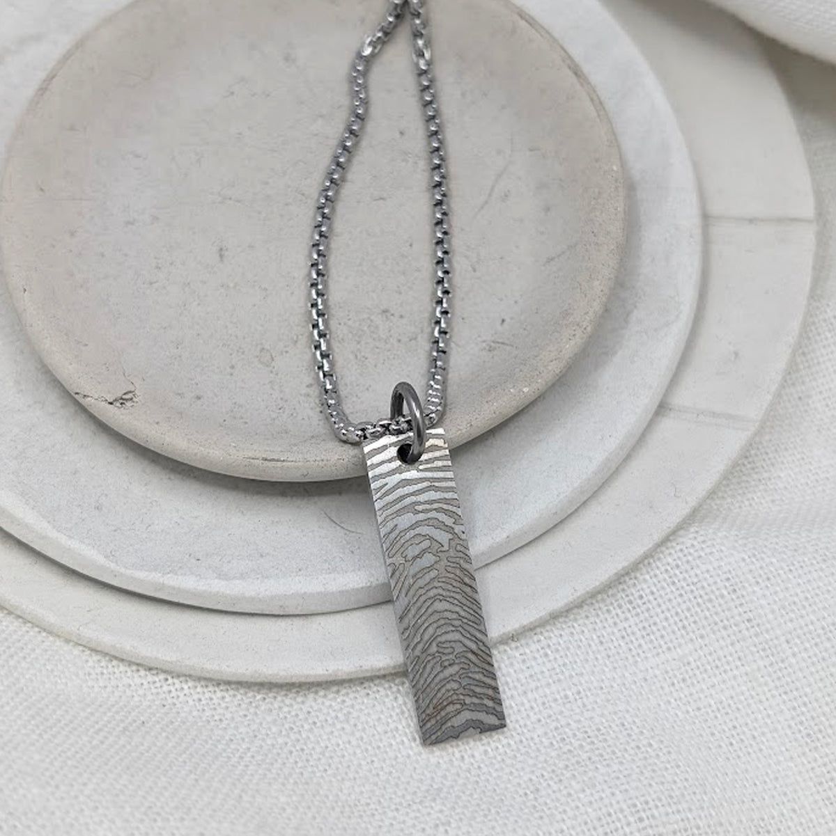 FINGERPRINT STEEL SLIM TAG NECKLACE