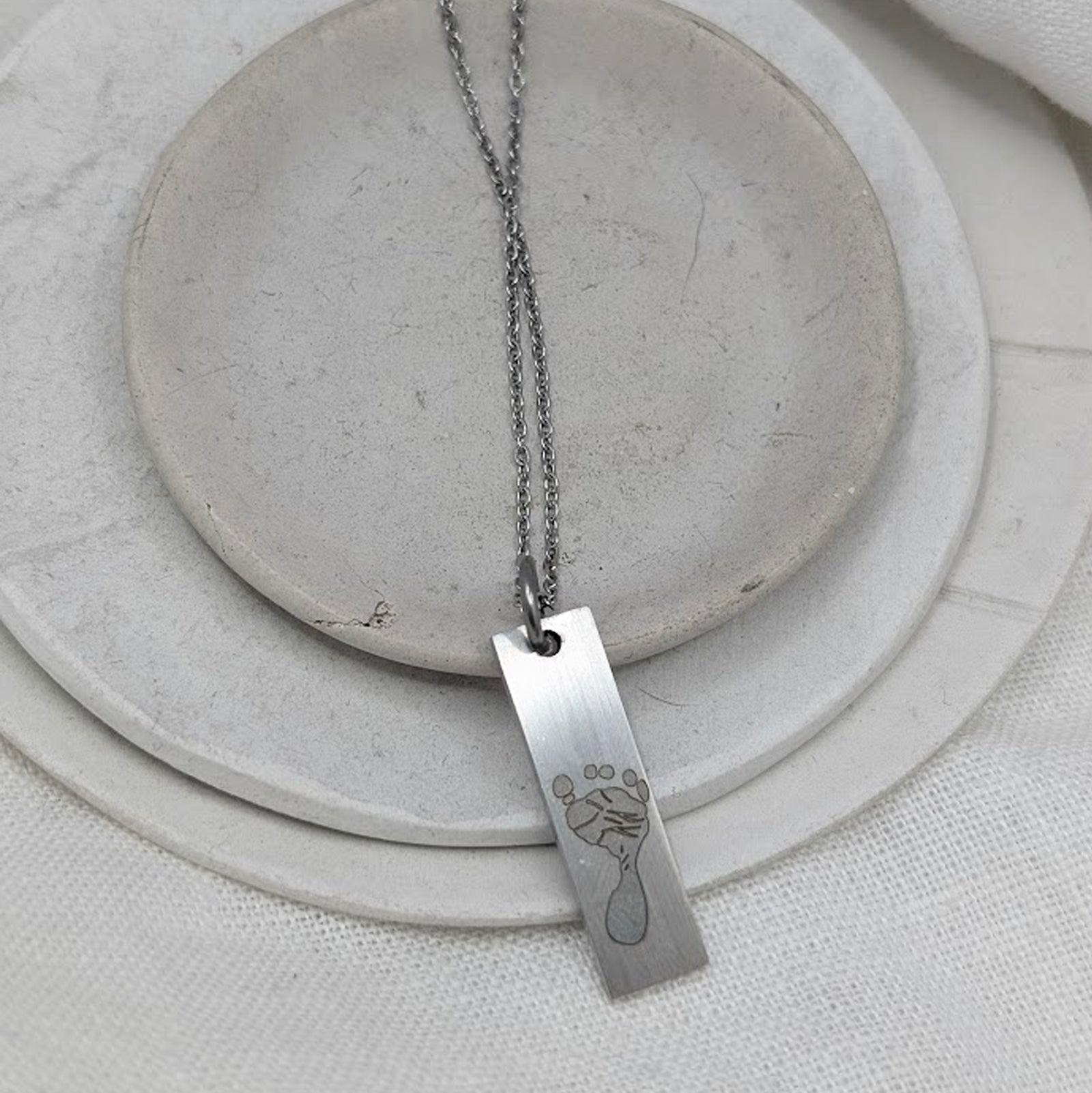 FOOTPRINT STEEL SLIM TAG NECKLACE