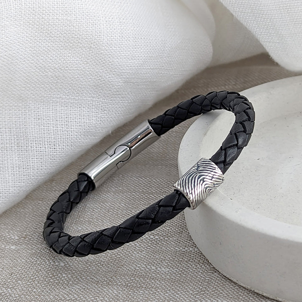 FINGERPRINT BEAD LEATHER BRACELET