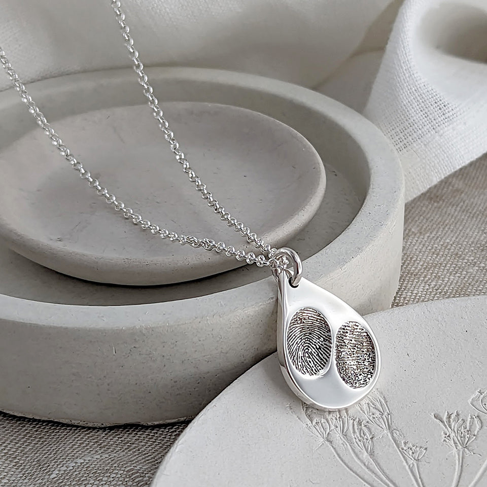 Persoanlised Silver Fingerprint Dewdrop Necklace | Gift for Mum