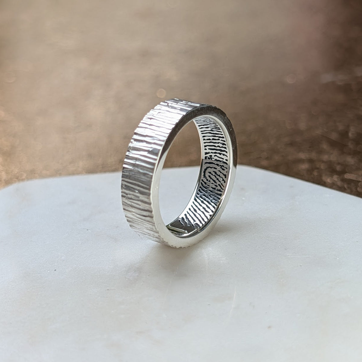 FINGERPRINT WIDE RING - MOLTEN TEXTURE