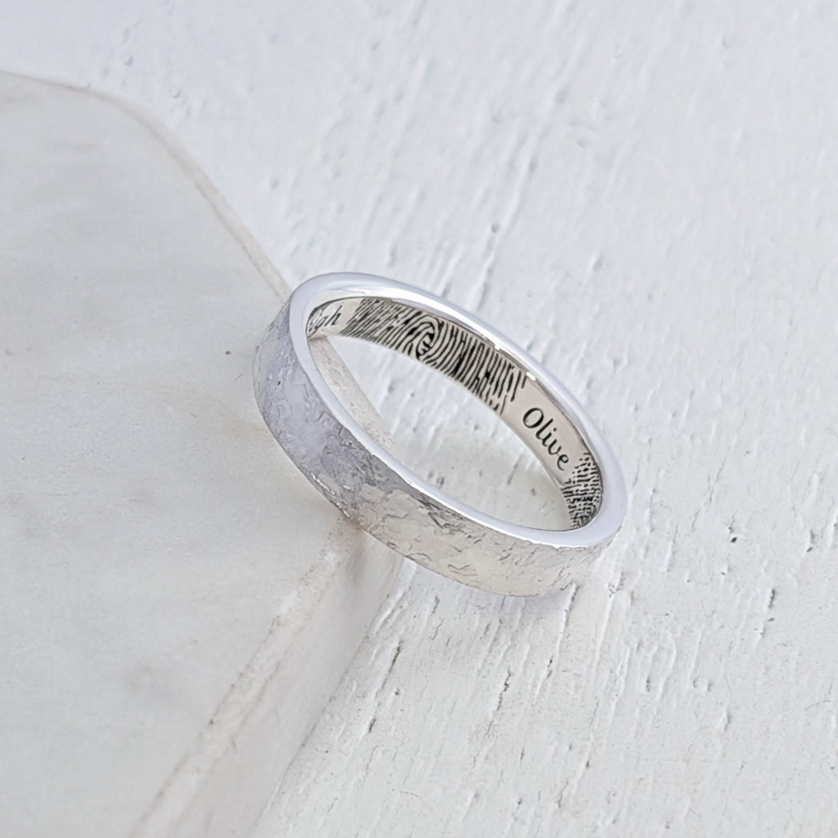 SECRET FINGERPRINT HAMMERED RING