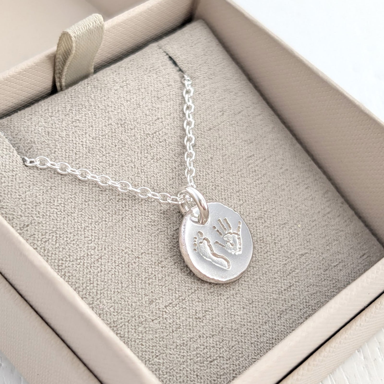 HANDPRINT & FOOTPRINT MOLTEN EDGE CHARM