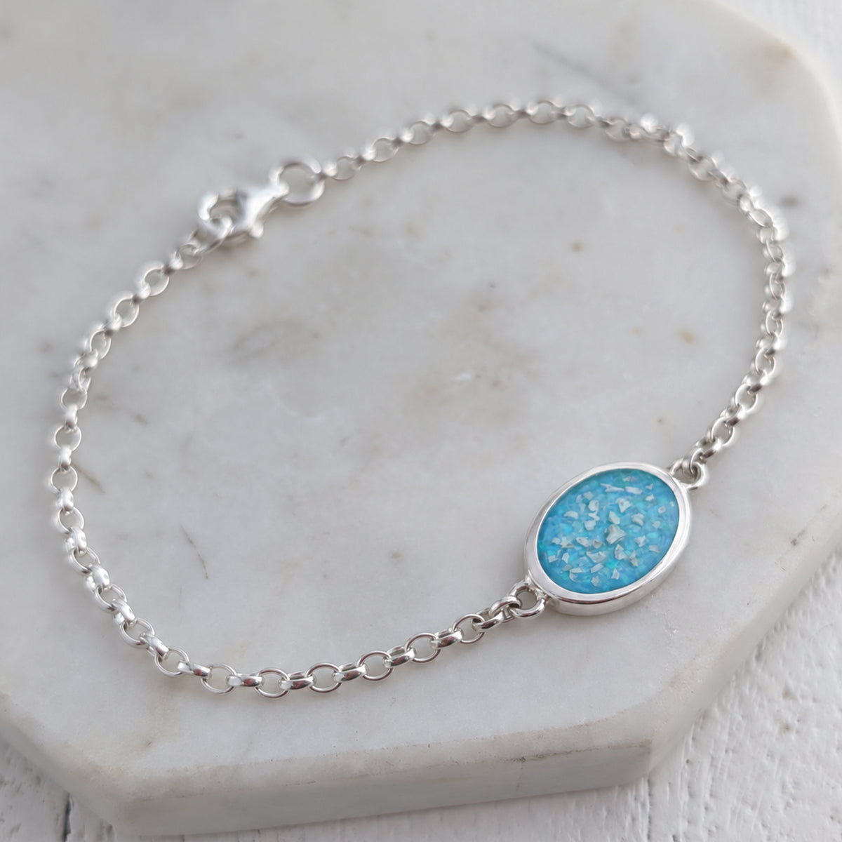 Handmade silver bracelet set with cremation ashes