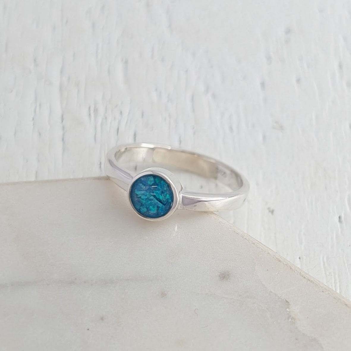 MEMORIAL ASHES DOT RING