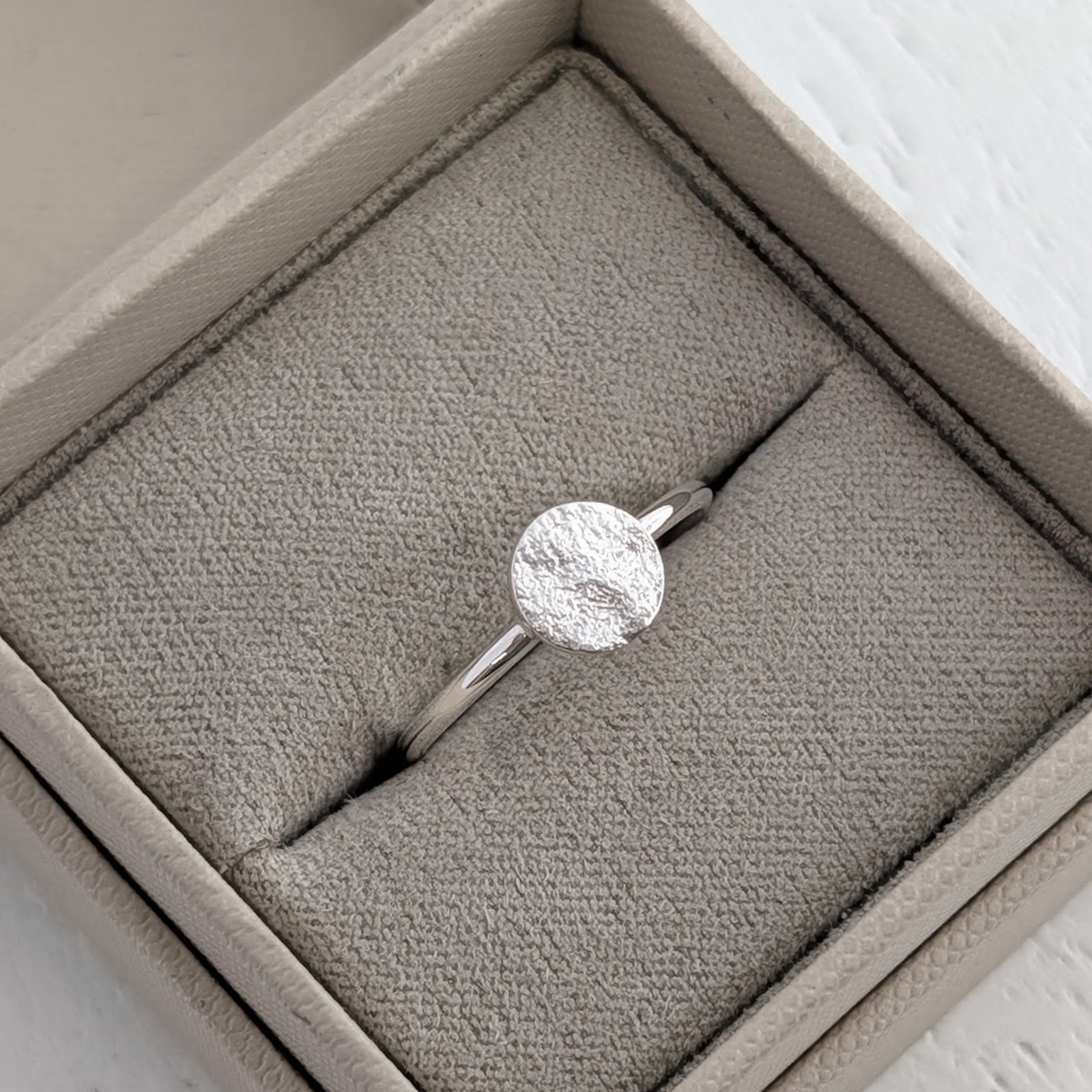 Memorial Ashes Jewellery | Memorial Ashes Gold Ring