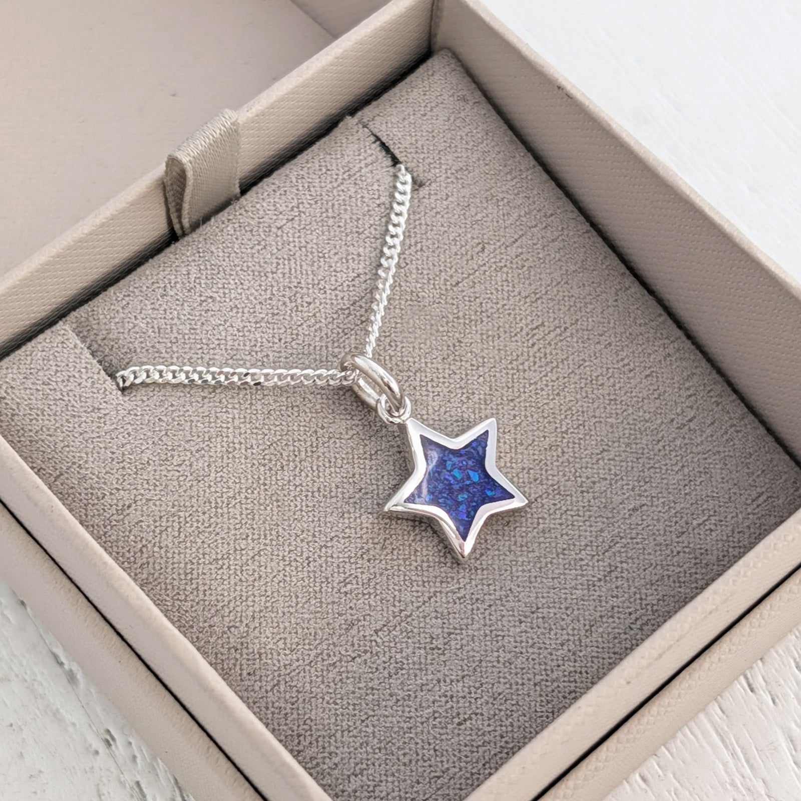 MEMORIAL ASHES STAR CHARM