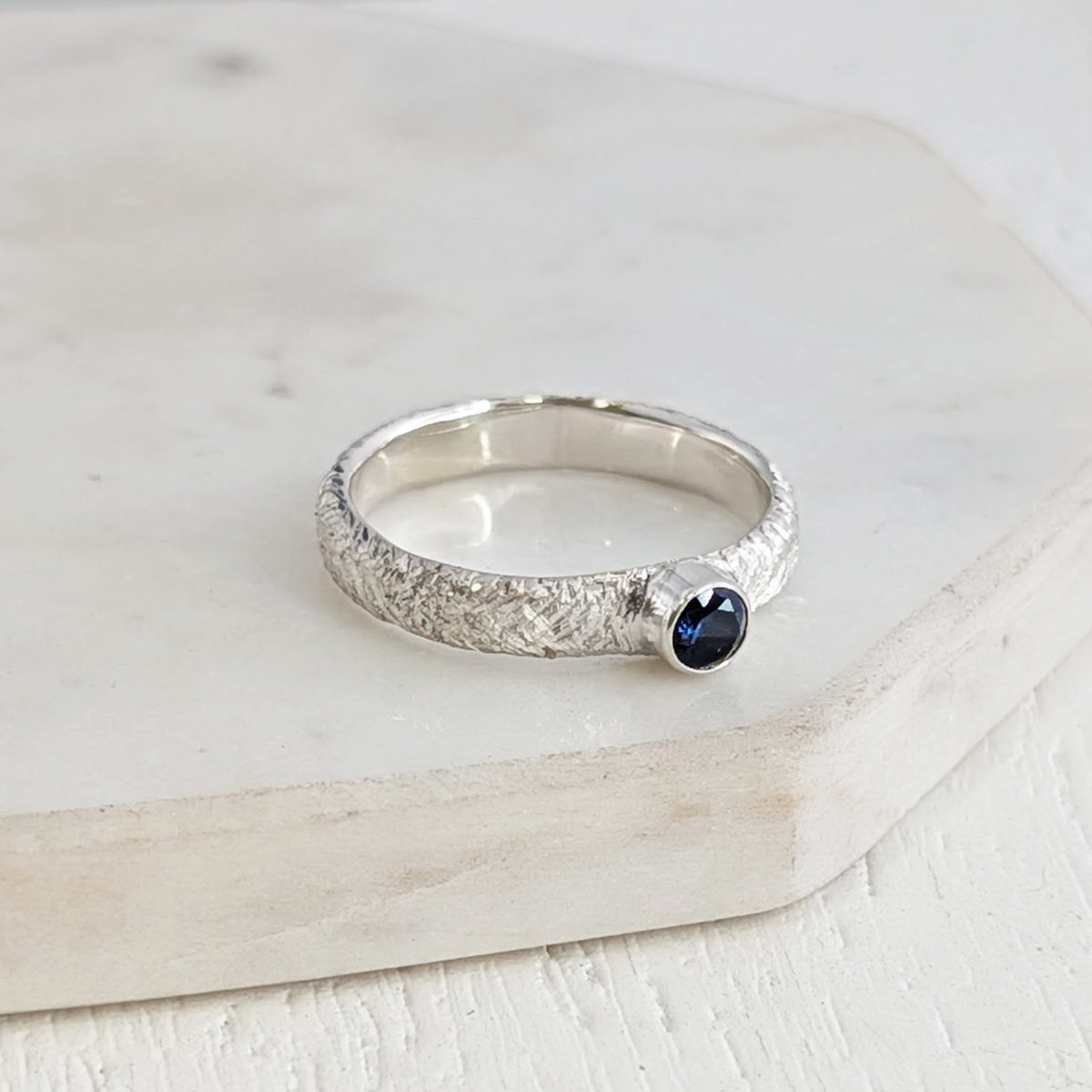 MEMORIAL ASHES TEXTURED RING WITH BIRTHSTONE