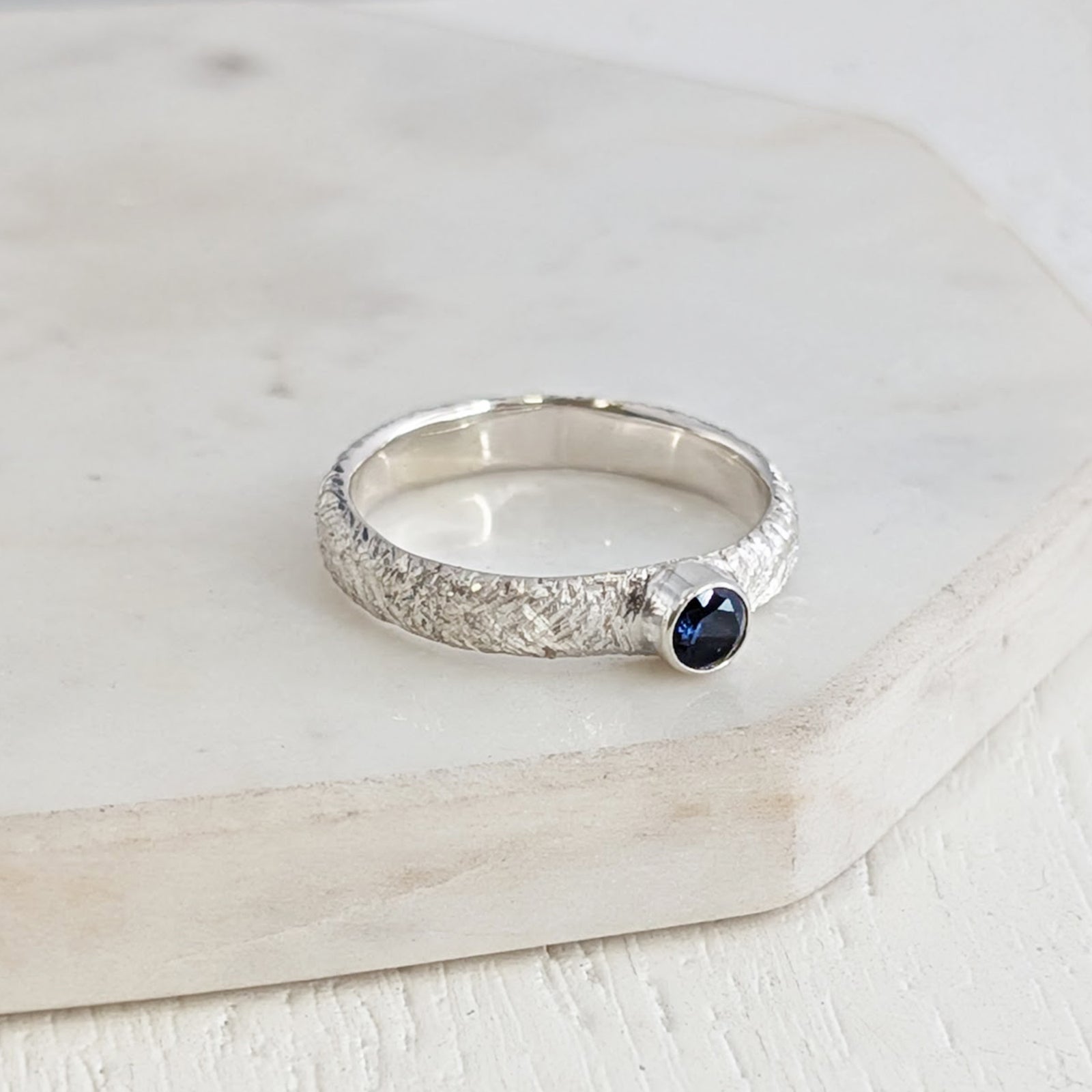 MEMORIAL ASHES TEXTURED RING WITH BIRTHSTONE