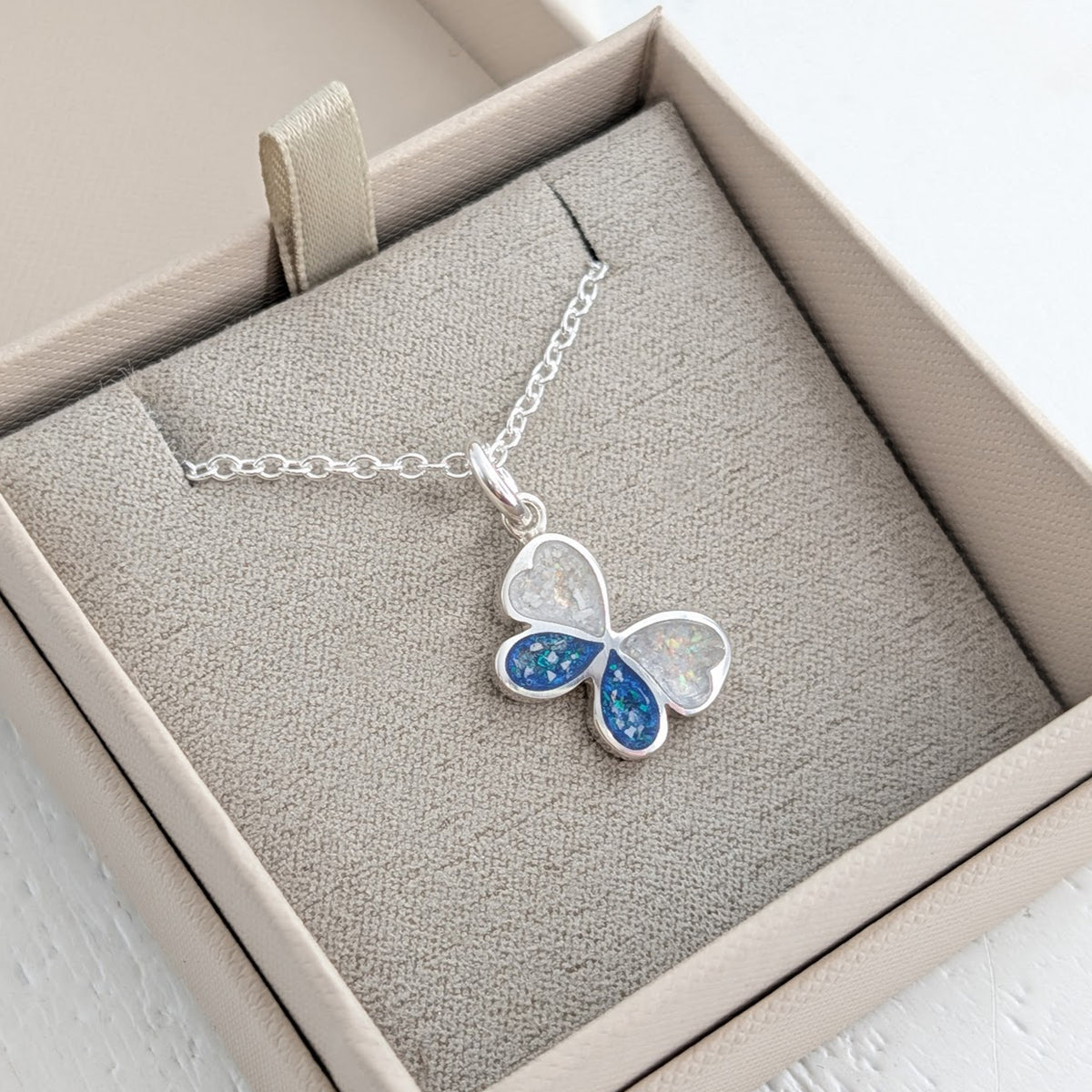 Memorial ashes jewellery uk