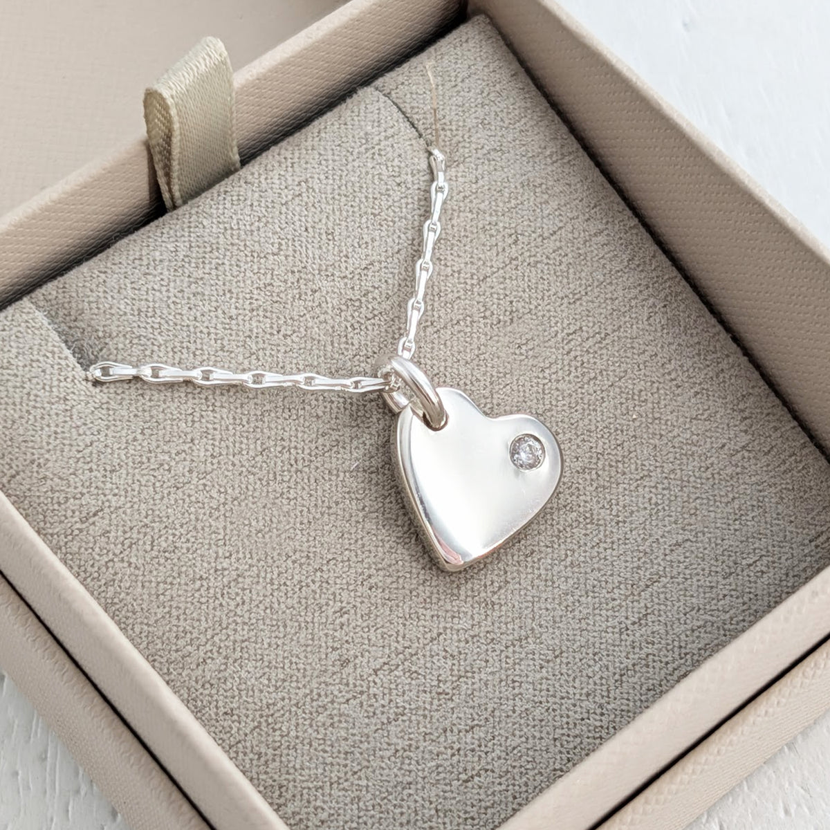 Handmade memorial ashes jewellery