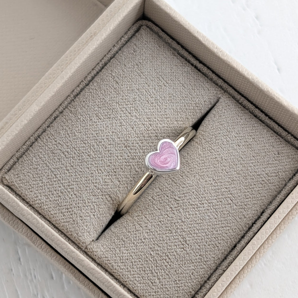 MEMORIAL ASHES HEART RING