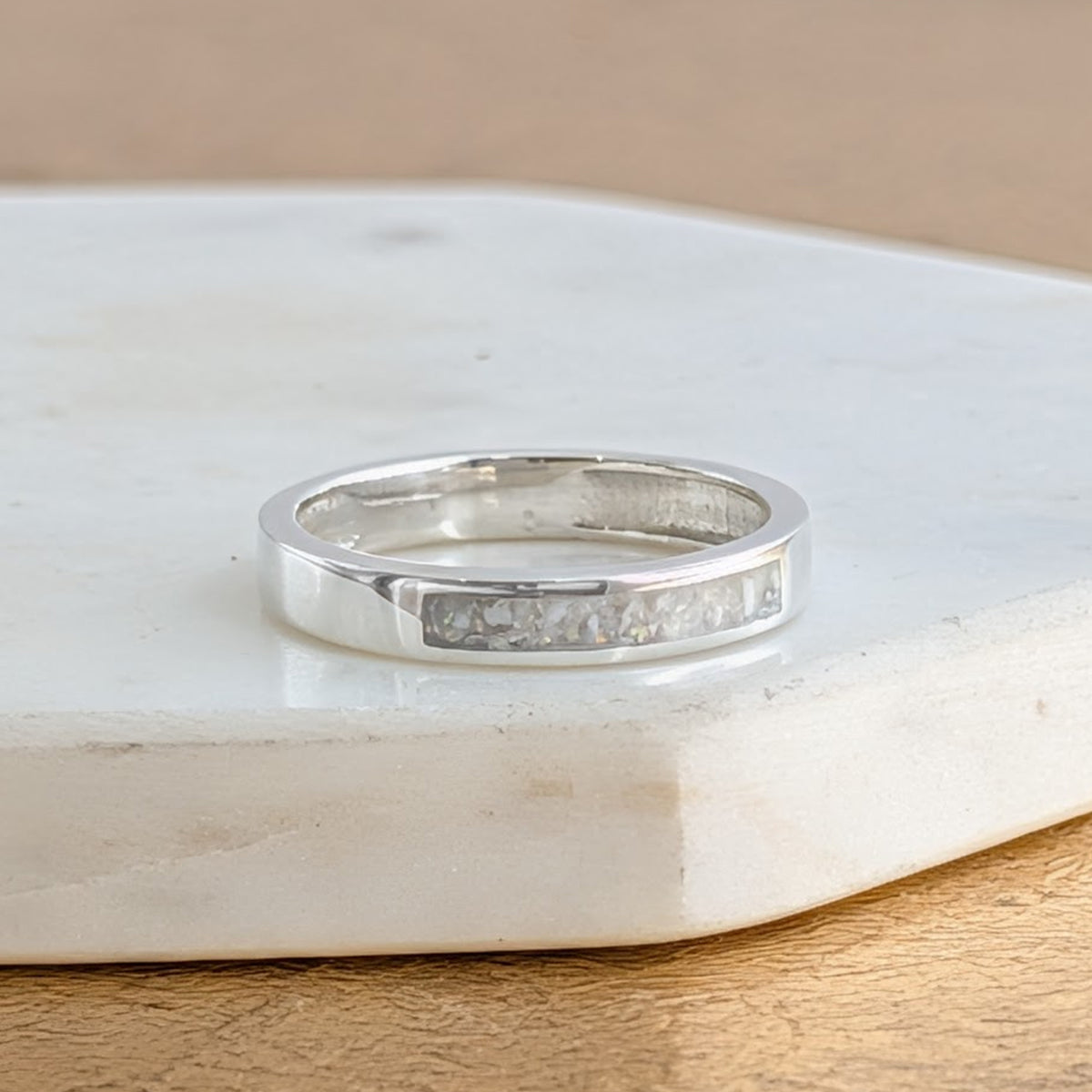 Inlaid cremation ash  silver  ring