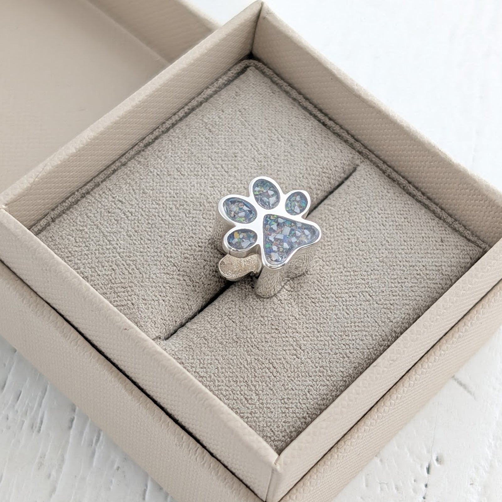 Pet Memorial Ashes Jewellery - Paw Print Charm 