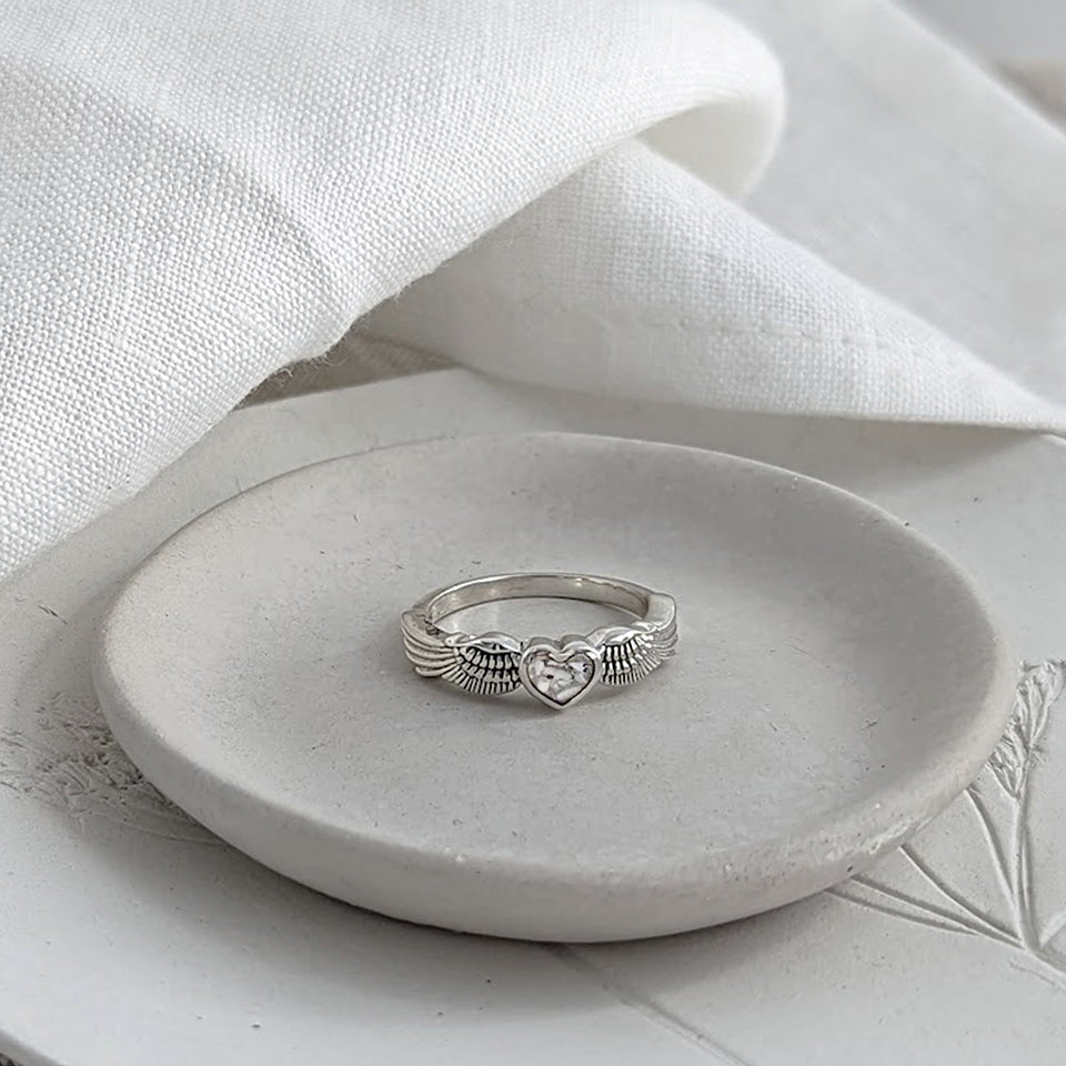 2024 Cremation ash ring,keepsake ring,ashes ring,memorial ring,cremation ash jewellery,memorial jewellery,keepsake jewellery