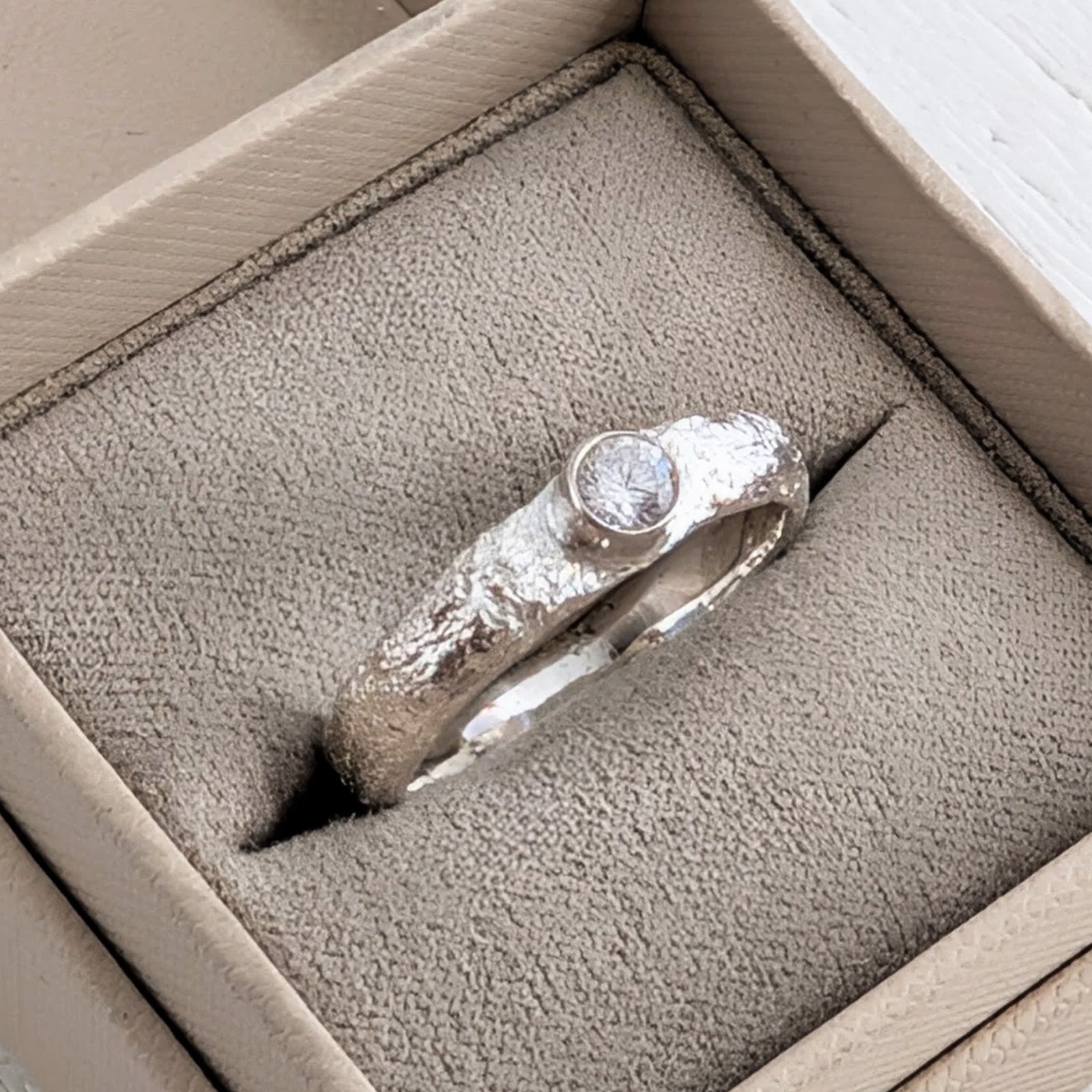 MOLTEN MEMORIAL ASHES BIRTHSTONE RING