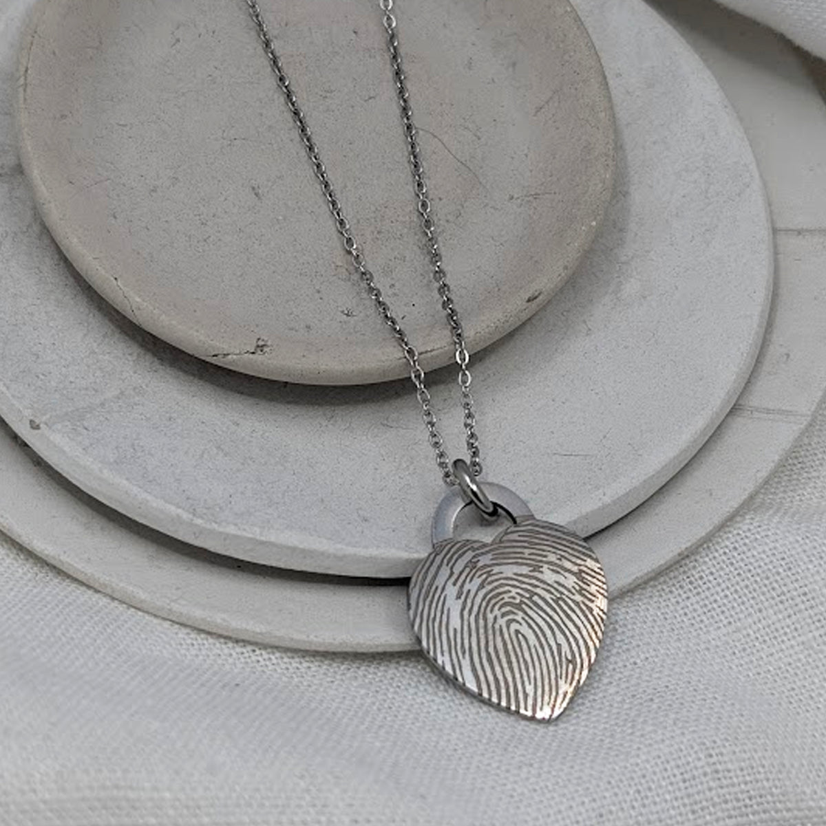 STAINLESS STEEL PADLOCK HEART FINGERPRINT NECKLACE