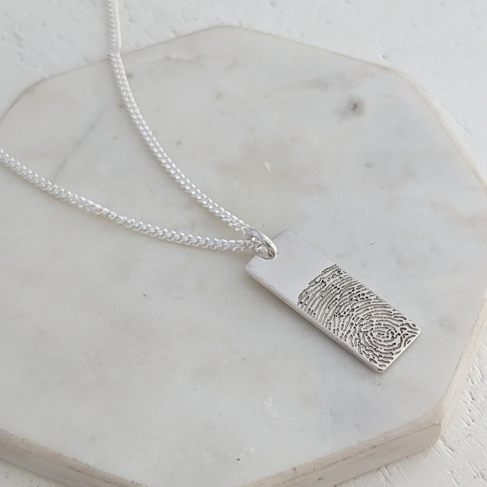 Simple fingerprint tag necklace
