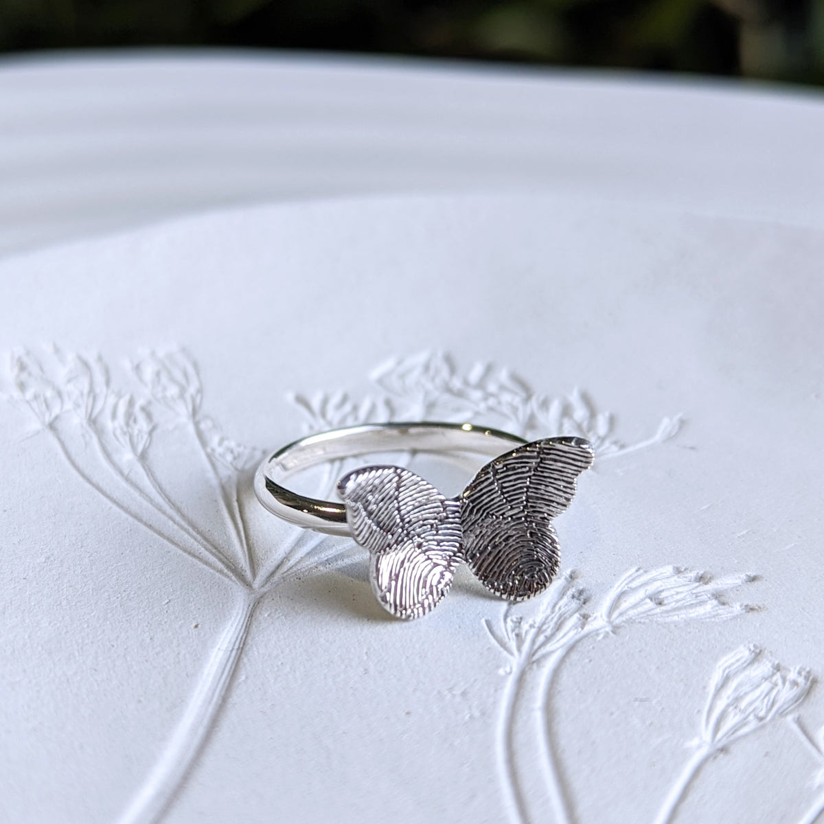 FINGERPRINT BUTTERFLY RING