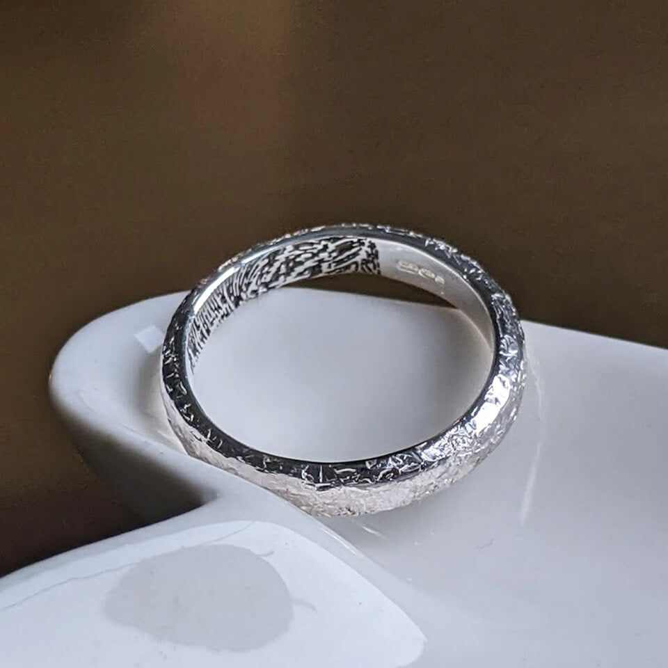 hammered fingerprint ring | keepsake jewellery for mum